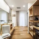 Noha Lifestyle - Adults Only