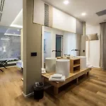 Noha Lifestyle - Adults Only