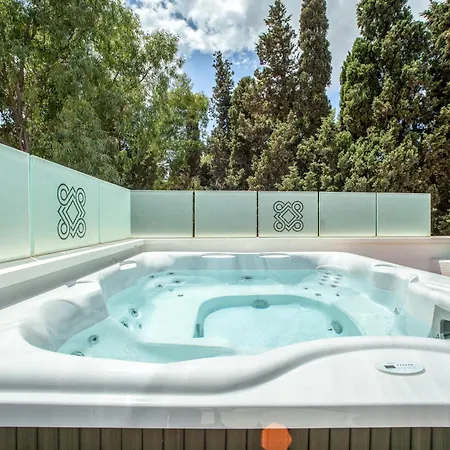 Noha Lifestyle - Adults Only Pula