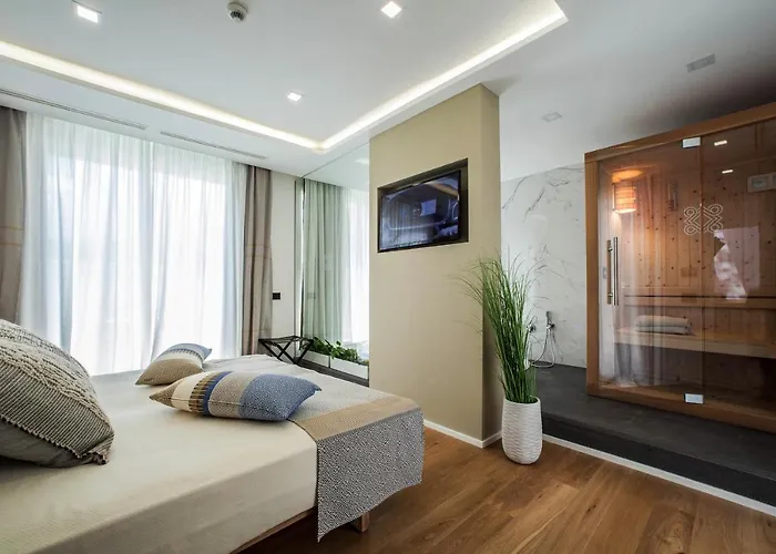 Noha Lifestyle - Adults Only