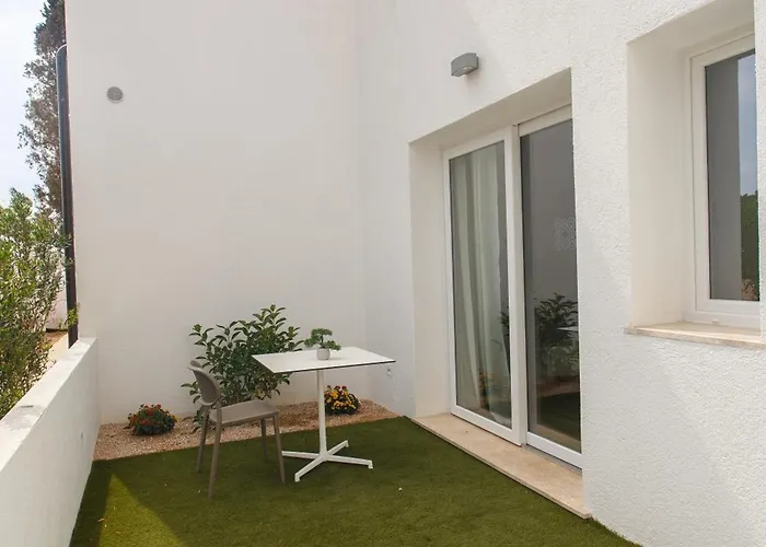 Noha Lifestyle - Adults Only 4* Pula